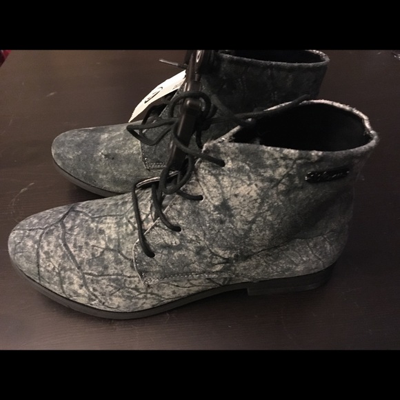 Volcom Exhibition - Picture 6 of 7